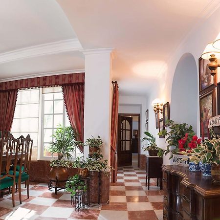 Boutique House Lujopobre Bed and Breakfast Montilla Exteriör bild